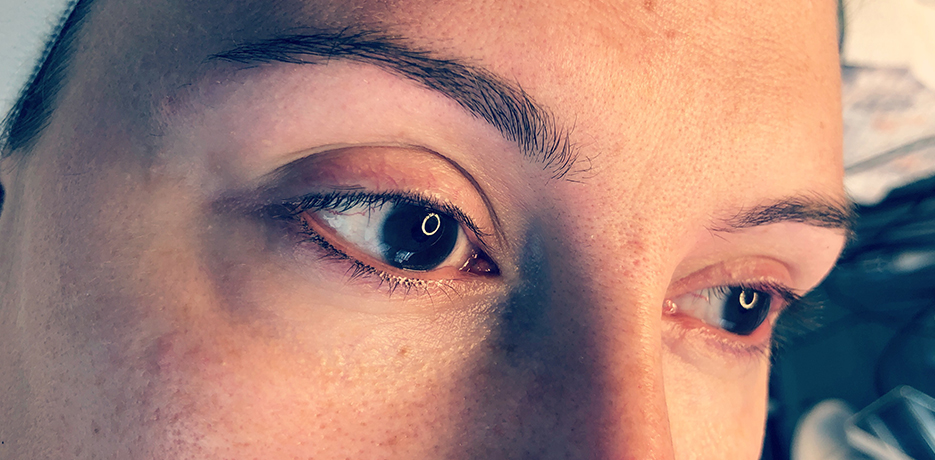 Eyebrow shaping result